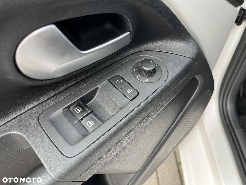 Volkswagen up! 1.0 high - 20