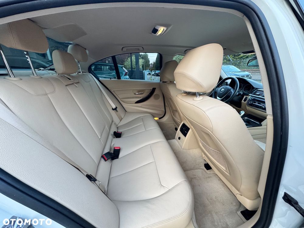 BMW Seria 3 ActiveHybrid Luxury Line - 15