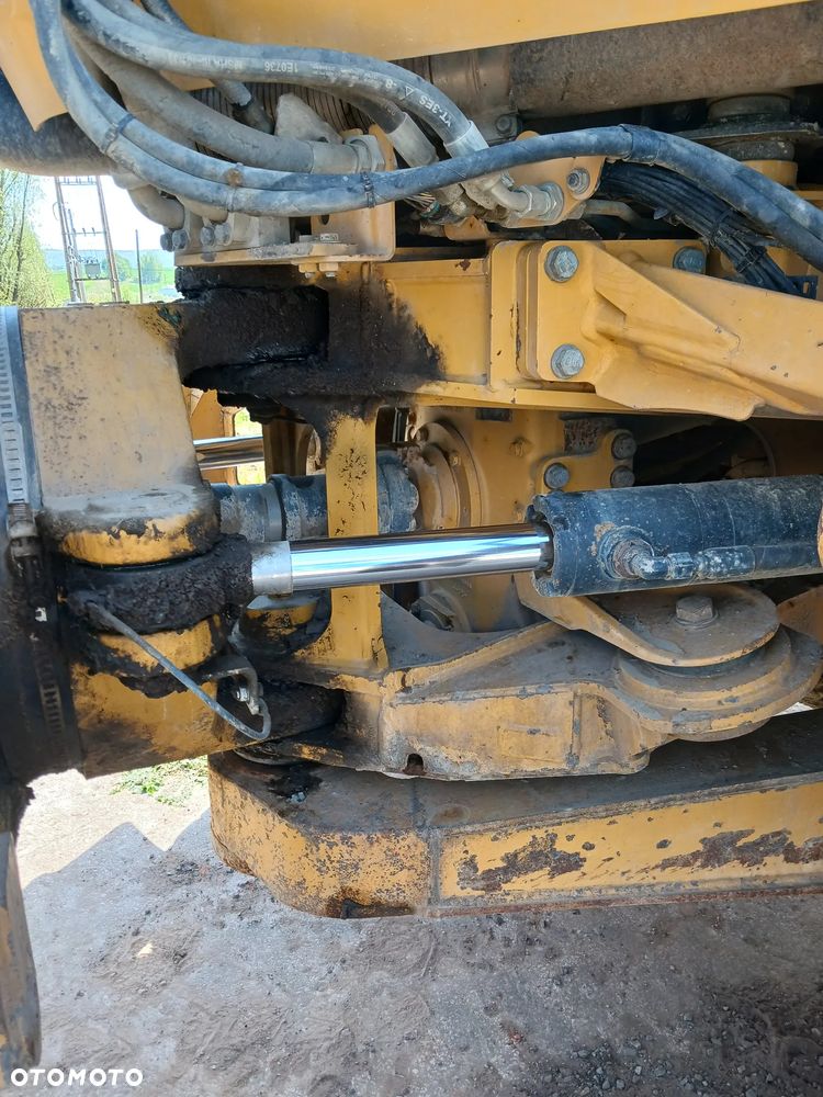 Caterpillar 725 C - 36