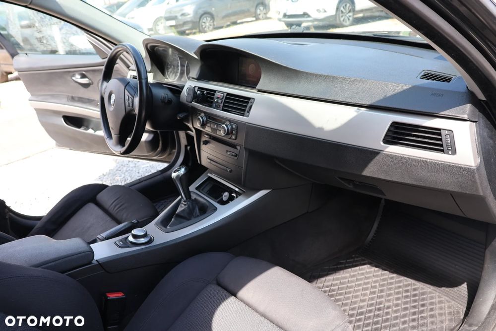BMW Seria 3 320d Edition Lifestyle - 12