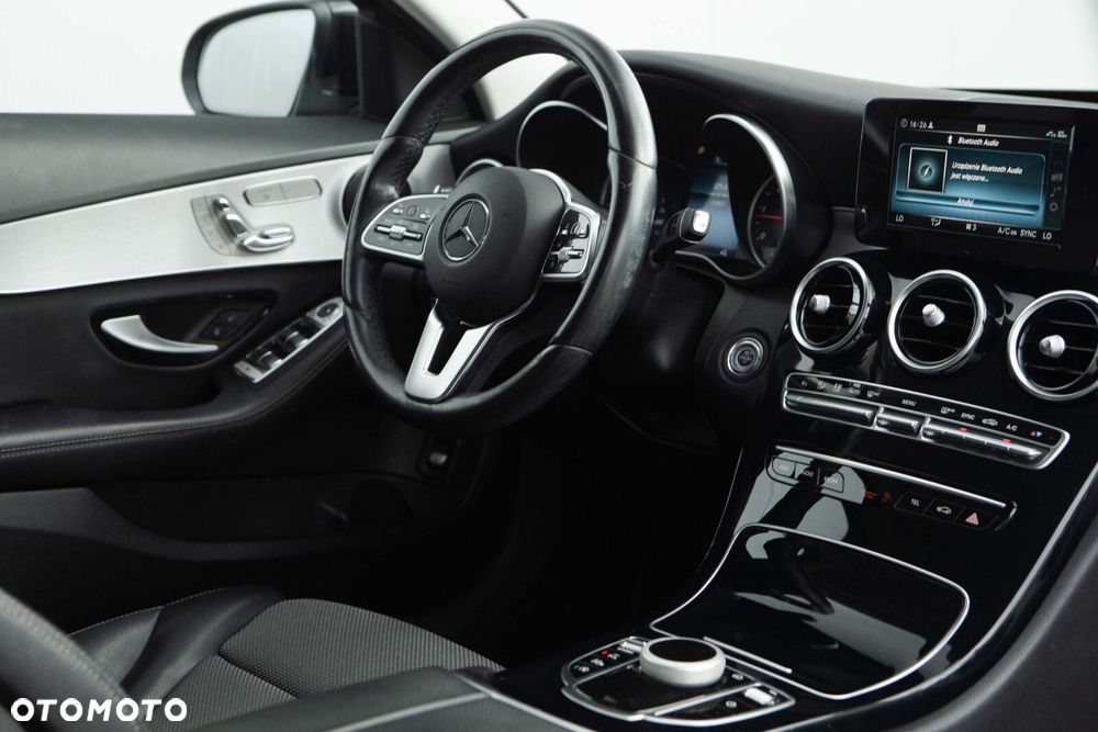 Mercedes-Benz Klasa C 200 d 9G-TRONIC - 28