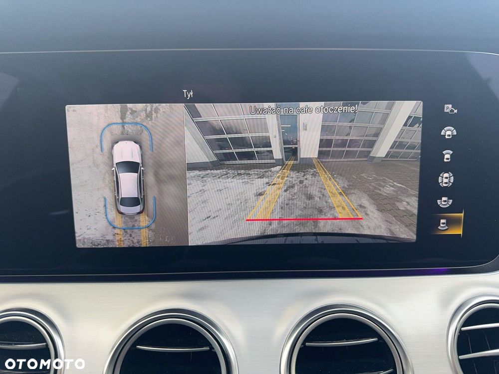 Mercedes-Benz Klasa E 220 d 4-Matic AMG - 17