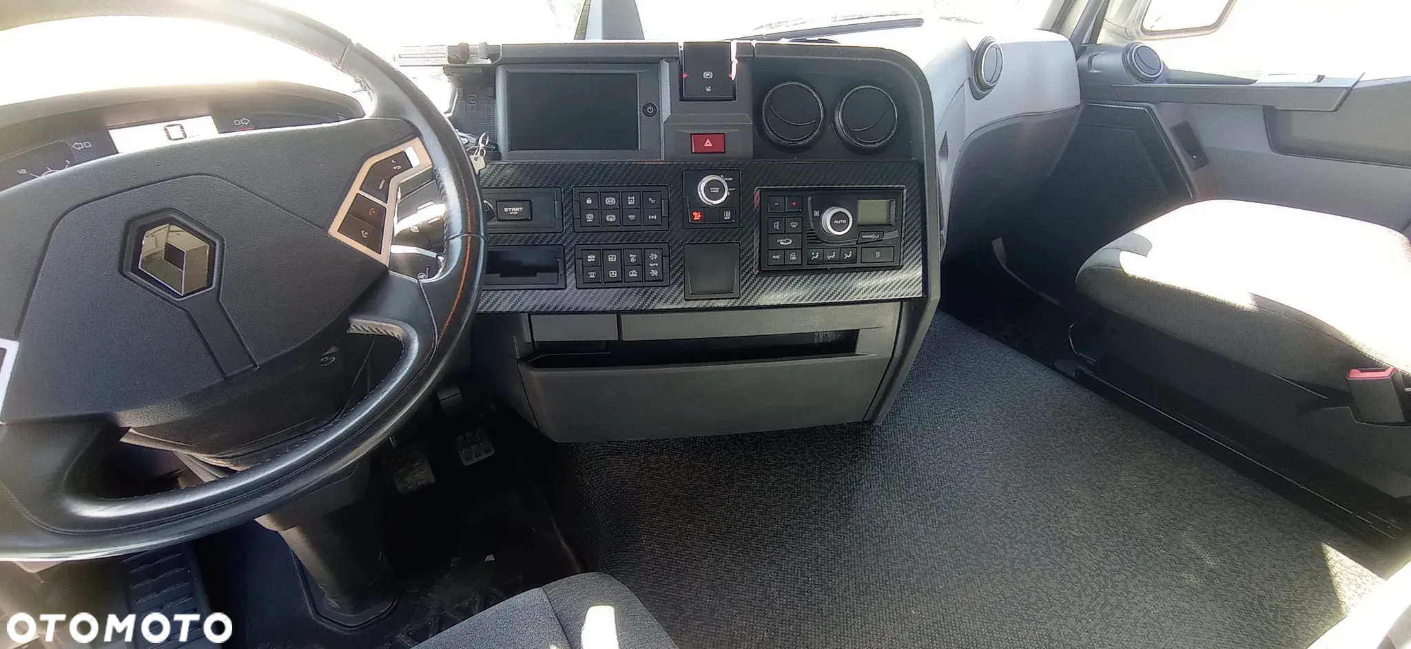 Renault T520 - 13