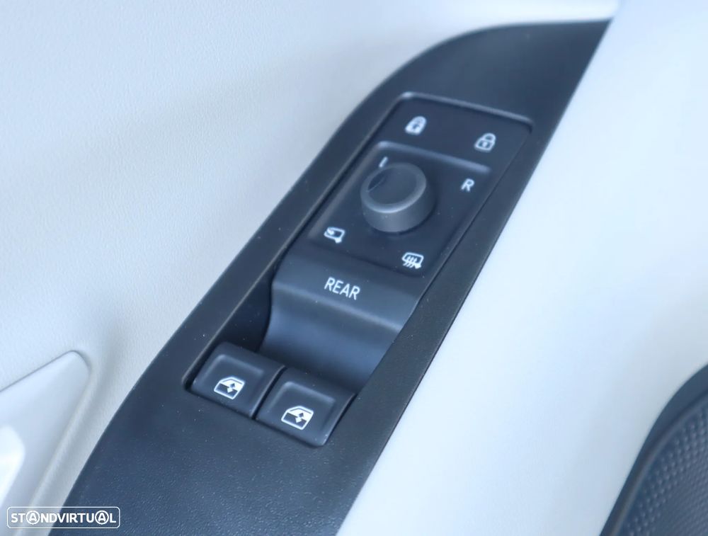 Ford Capri 77 kWh Premium - 28