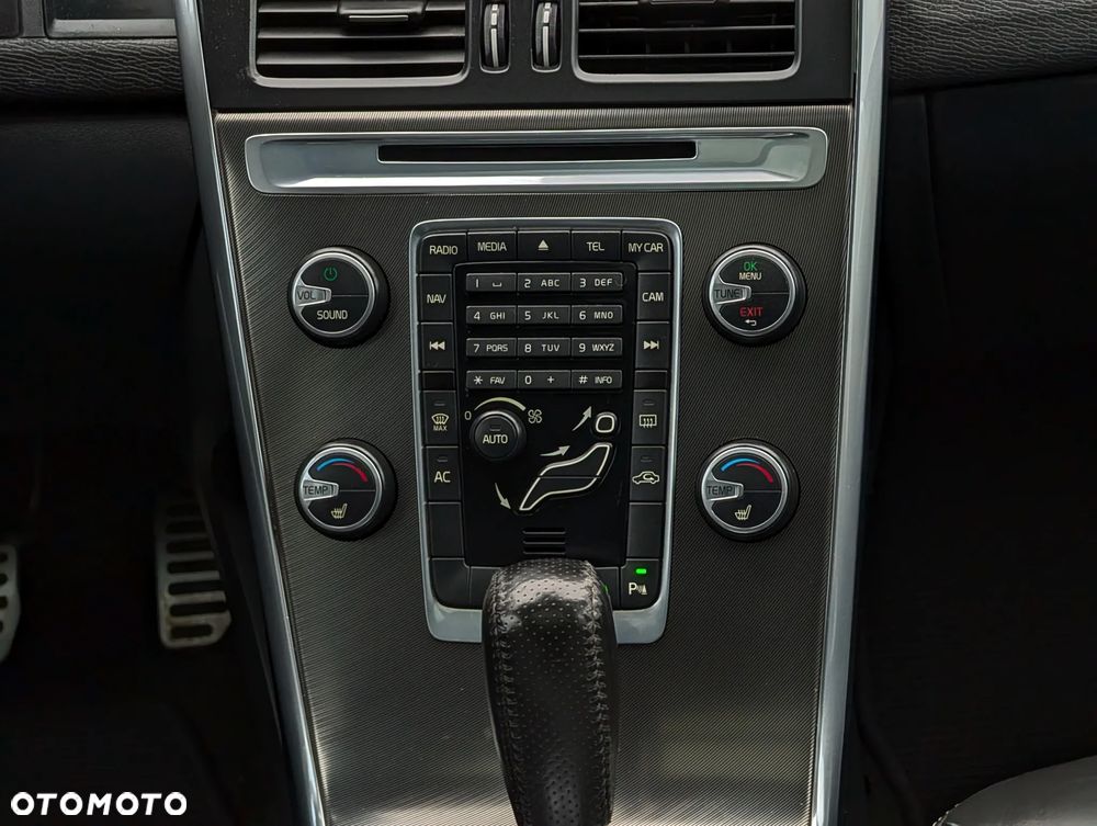 Volvo XC 60 D3 R Design - 30