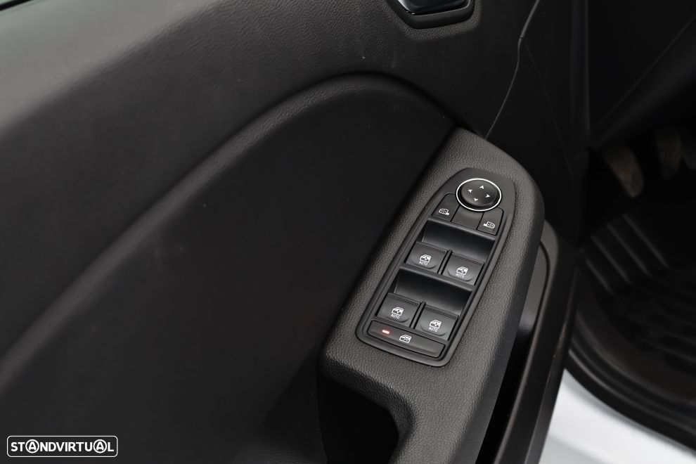 Renault Clio 1.0 TCe Evolution - 23