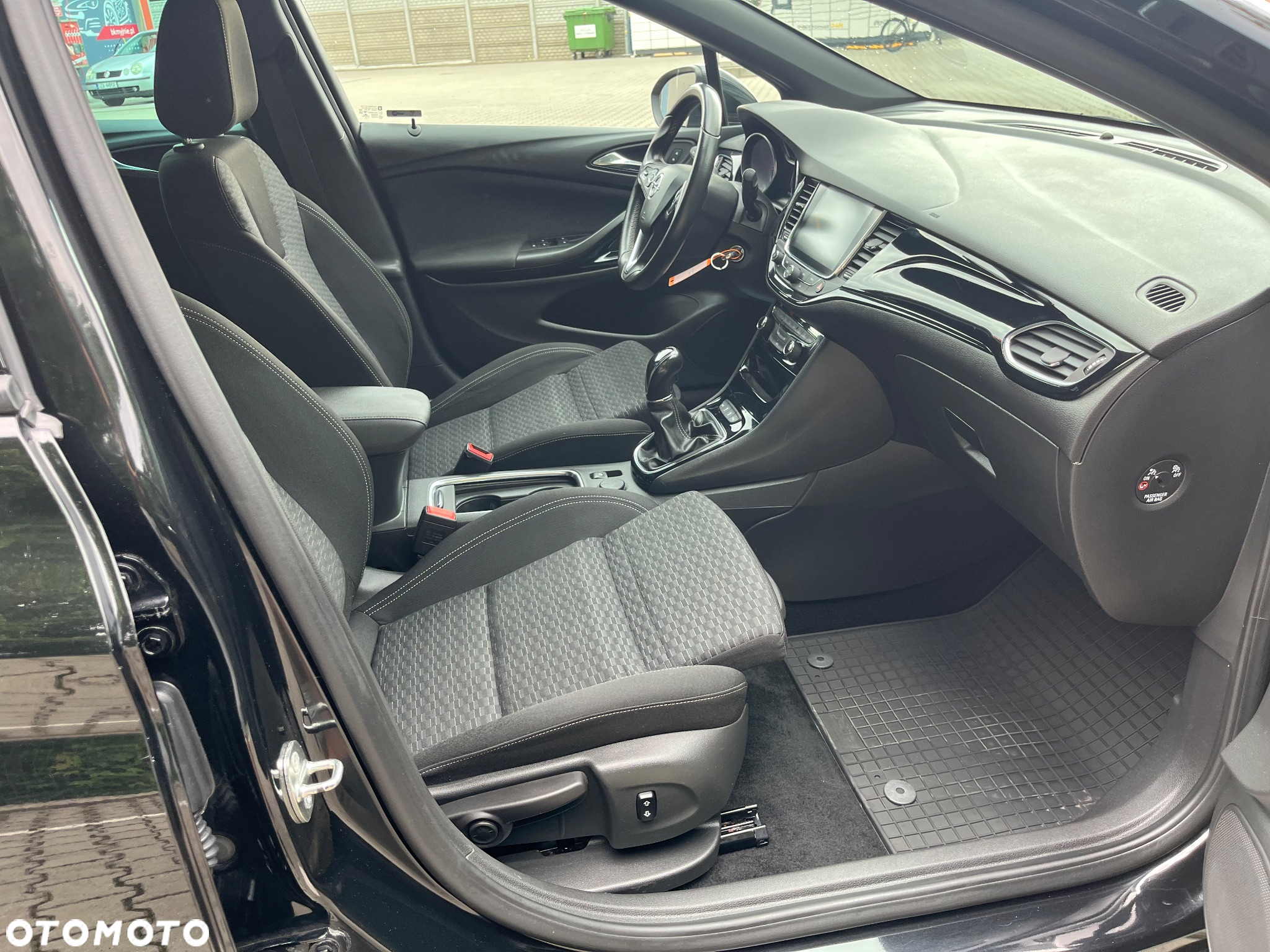 Opel Astra 1.6 Turbo Start/Stop Sports Tourer Innovation - 12