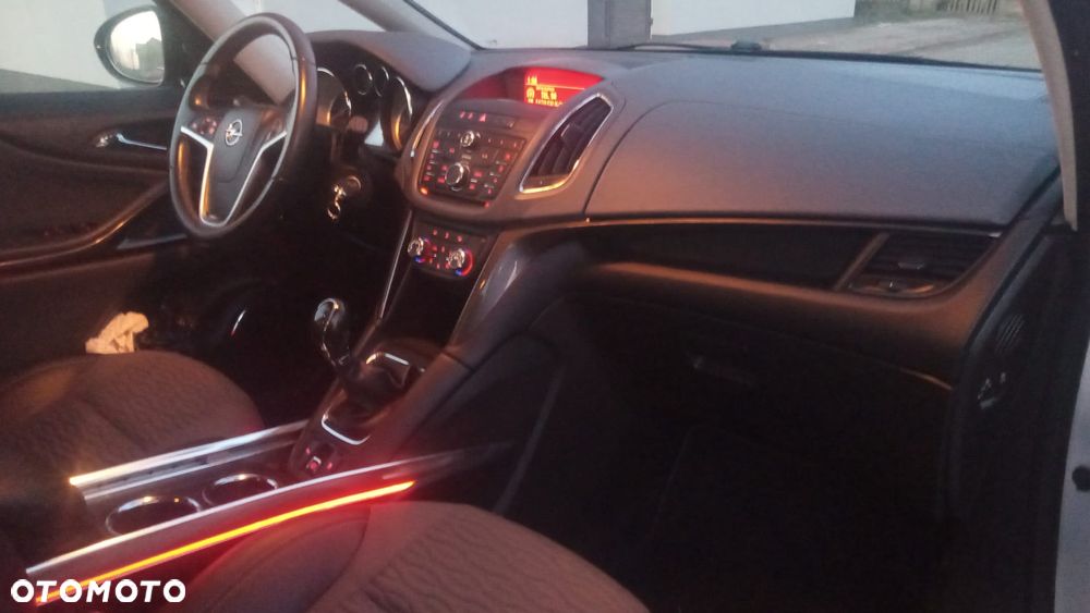 Opel Zafira 2.0 CDTI Cosmo - 10