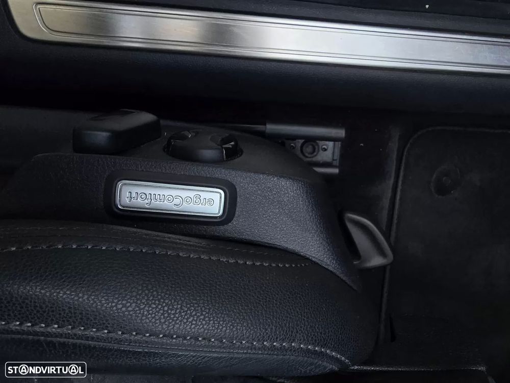 VW Passat 1.6 TDI Confortline DSG - 13