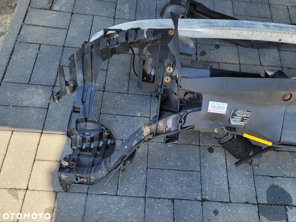 Mercedes A W169 04-08 Pas przedni - 7