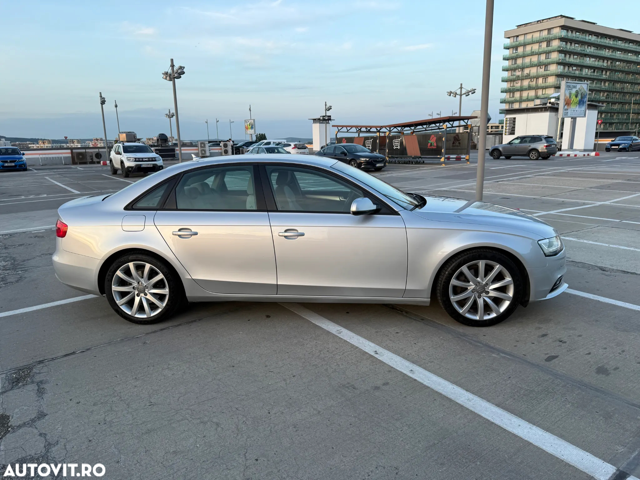 Audi A4 Avant 1.8 TFSI Ambiente - 13
