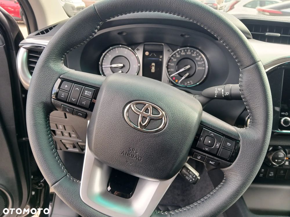 Toyota Hilux 2.8 D-4D mHEV Double Cab Executive 4x4 - 16