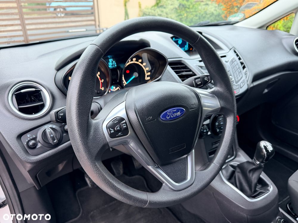 Ford Fiesta 1.25 Trend - 21