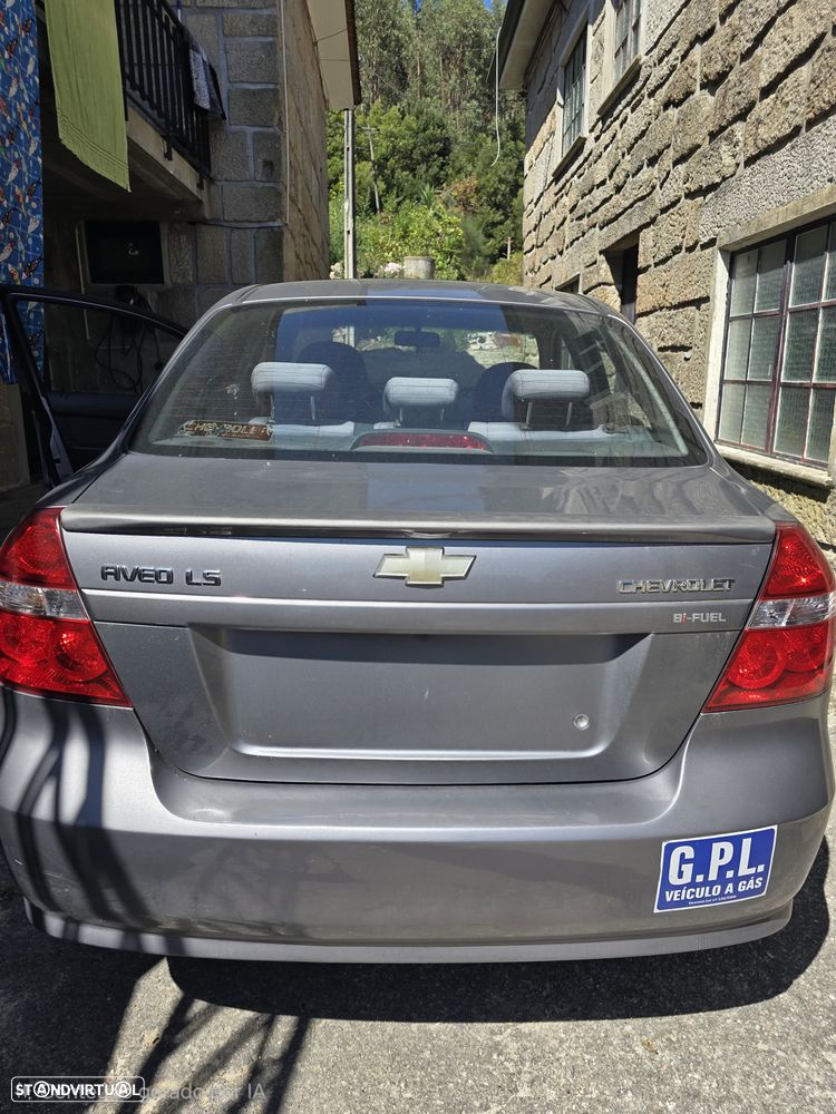 Chevrolet Aveo 1.2 LS Bi-Fuel - 8