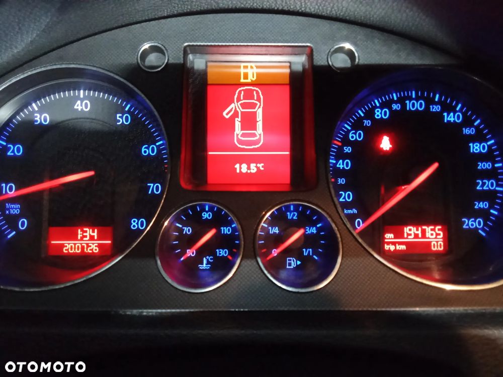 Volkswagen Passat - 35