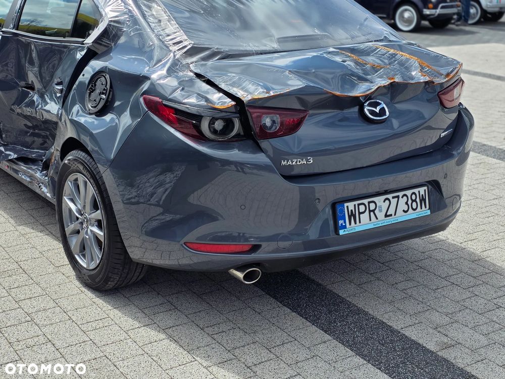 Mazda 3 2.0 mHEV Hikari - 13