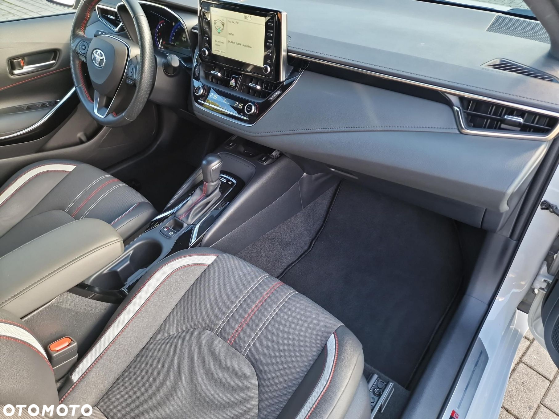 Toyota Corolla 1.8 Hybrid GR Sport - 17