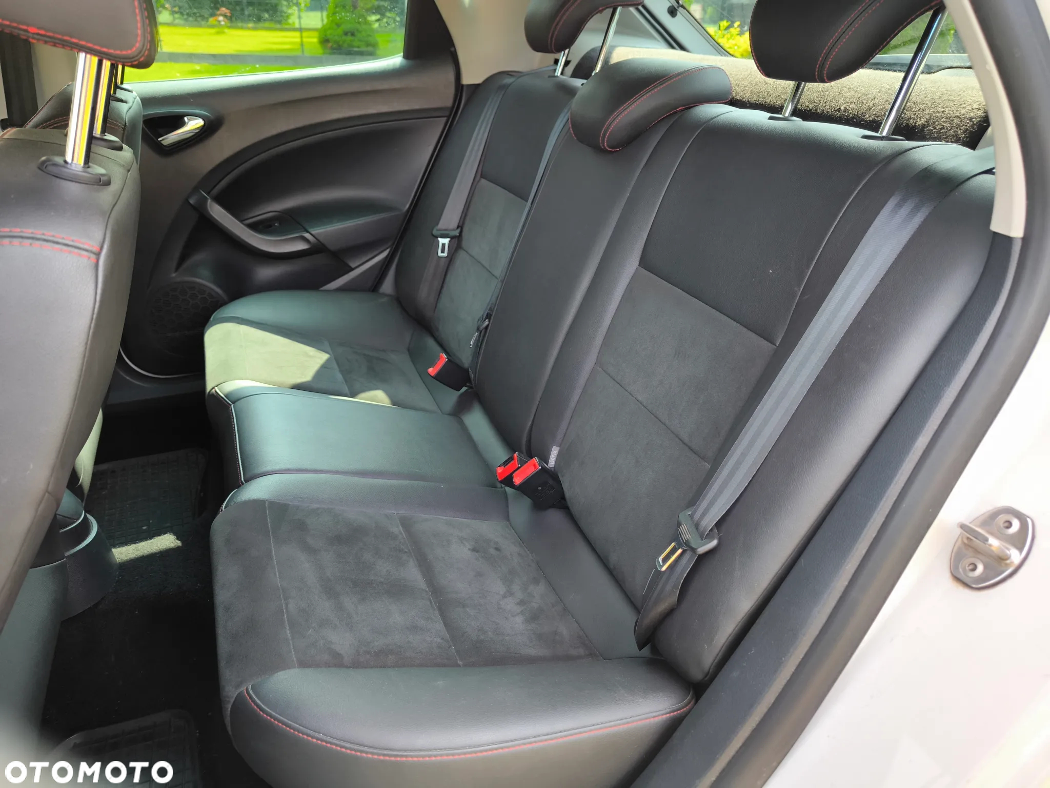 Seat Ibiza 1.2 TSI FR - 12