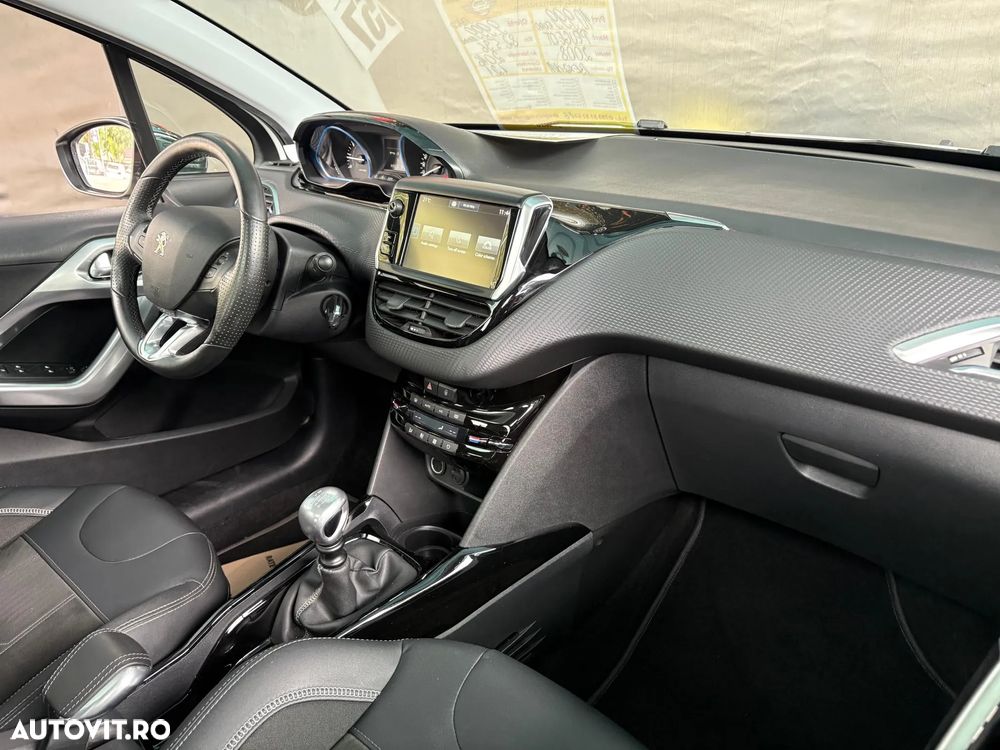 Peugeot 2008 - 7