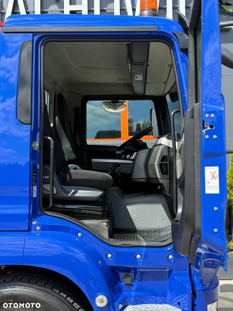 MAN TGM TGL TGS 18.250 E6 //skrzyniowy z HDS // 4x2 // żuraw HMF 1420 K2 HDS dzwig kran crane budowlanka - 30
