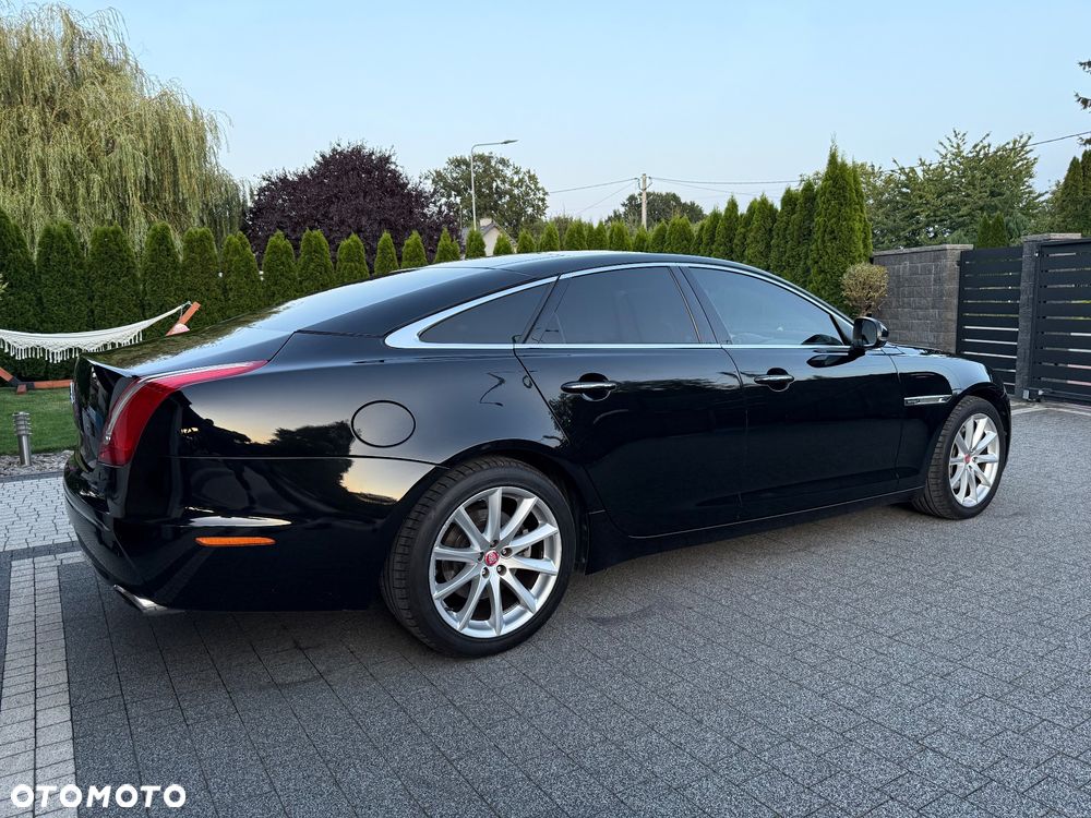 Jaguar XJ 3.0 D V6 Portfolio - 11