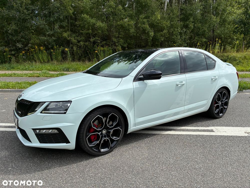 Skoda Octavia 2.0 TSI RS Challenge 245 DSG - 37