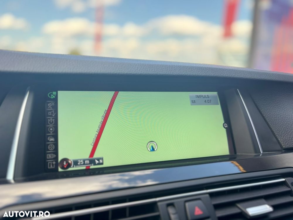 BMW Seria 5 525d xDrive - 30