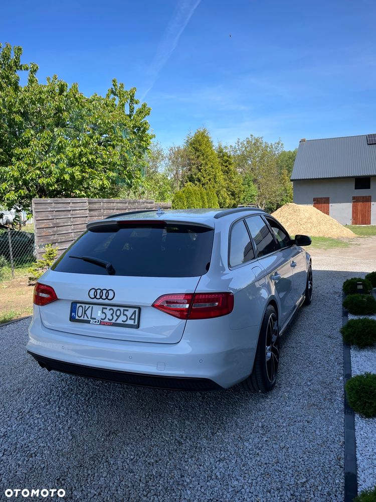 Audi A4 Avant 2.0 TDI Multitronic - 28
