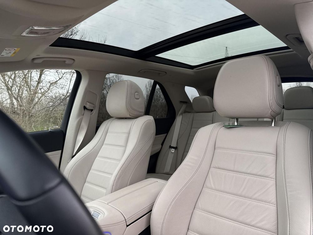 Mercedes-Benz GLE - 12