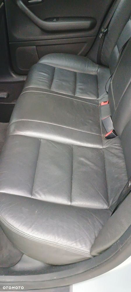 Audi A4 Avant 1.8 T - 9