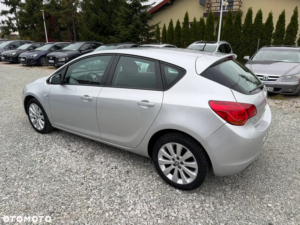 Opel Astra - 17