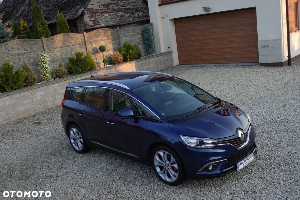 Renault Grand Scenic - 11
