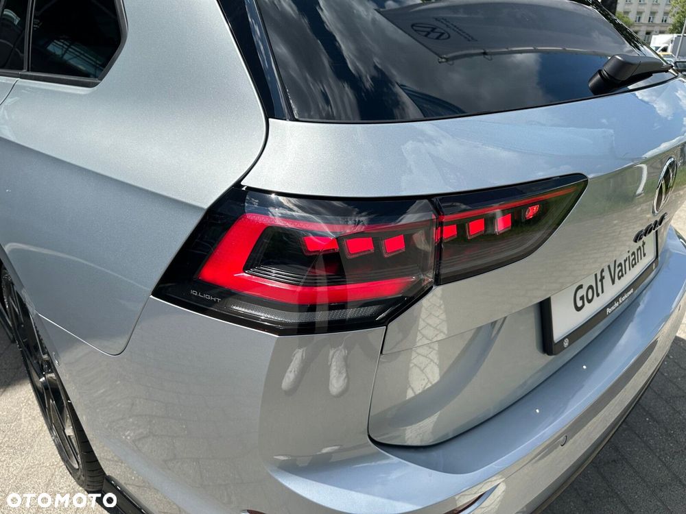 Volkswagen Golf Variant 2.0 TDI R-Line Plus DSG - 35