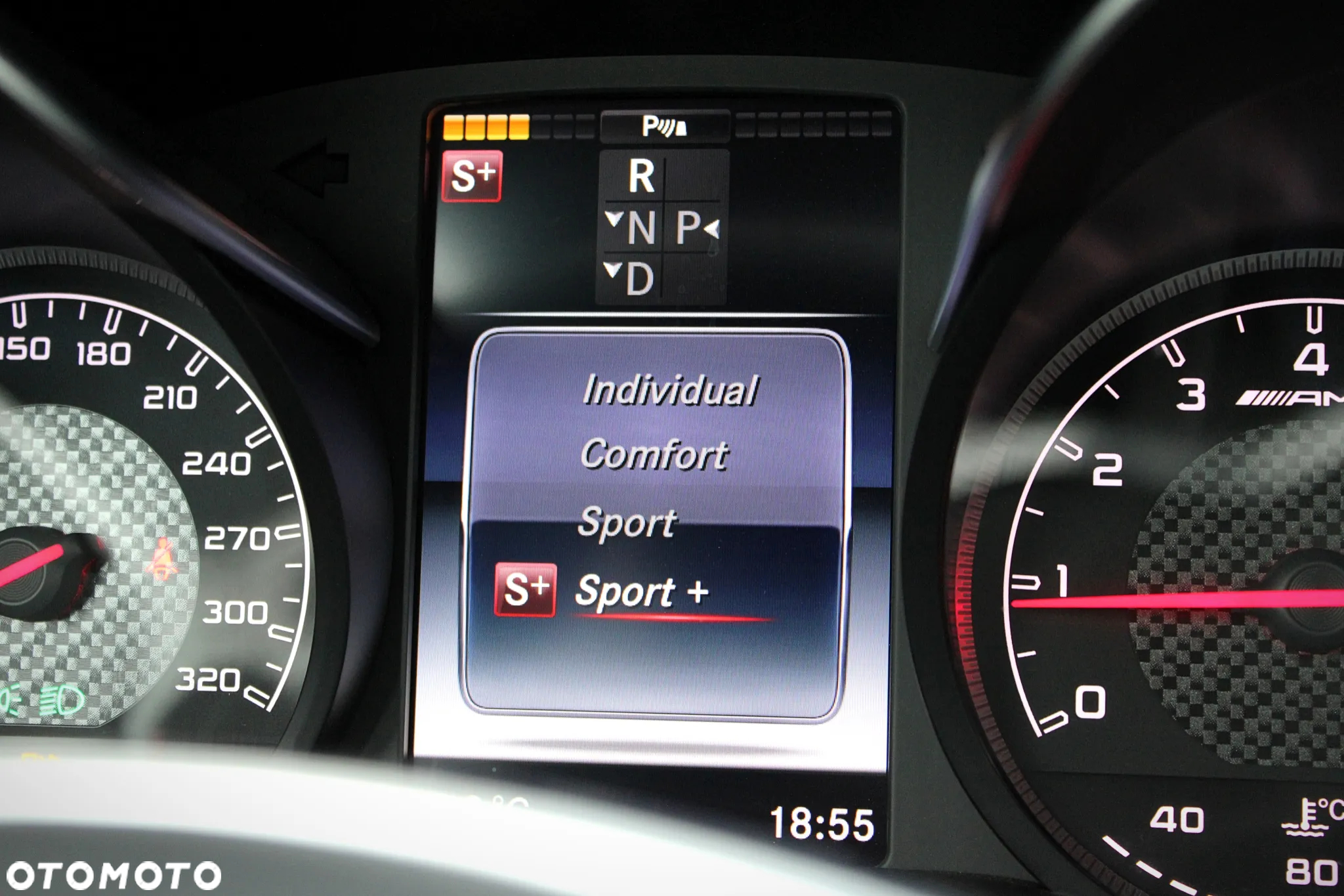 Mercedes-Benz Klasa C AMG 63 AMG Speedshift 7G-MCT - 18