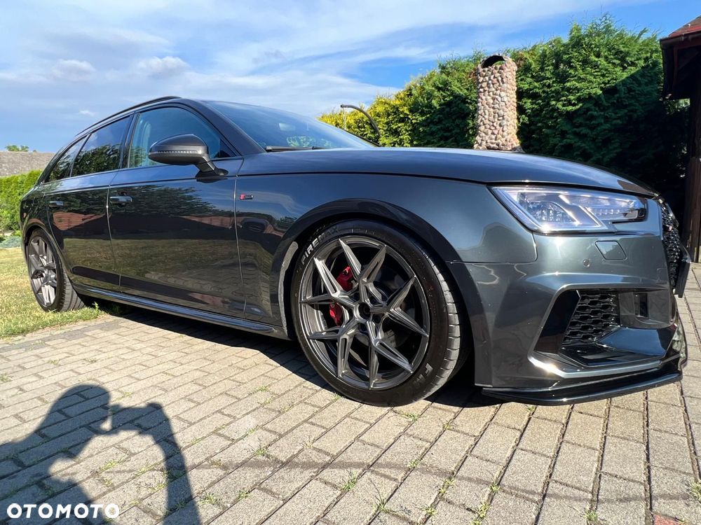 Audi A4 Avant 2.0 TDI Quattro S tronic - 15