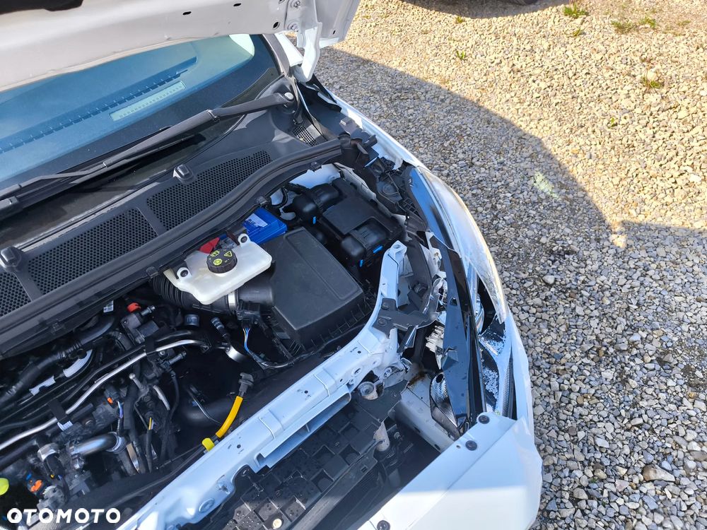 Ford S-Max - 10