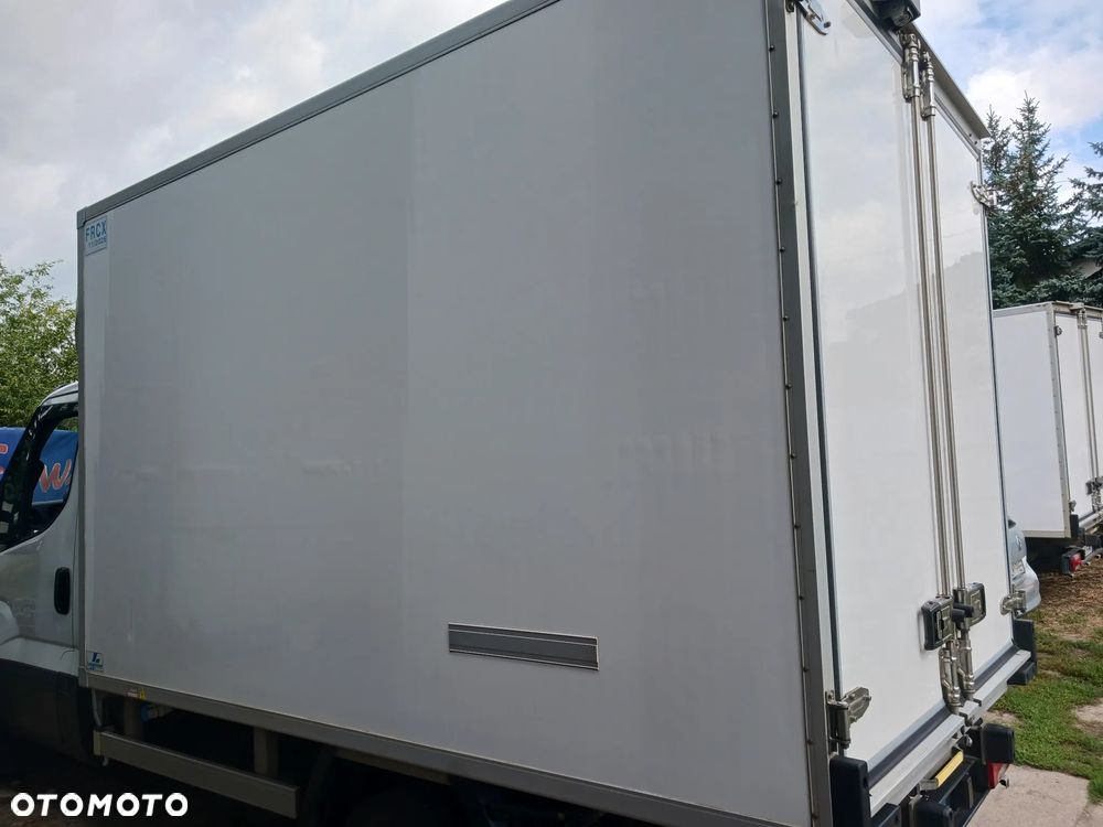 Iveco Daily 2020 kontener izoterma chłodnia mroźnia agregat zabudowa - 6