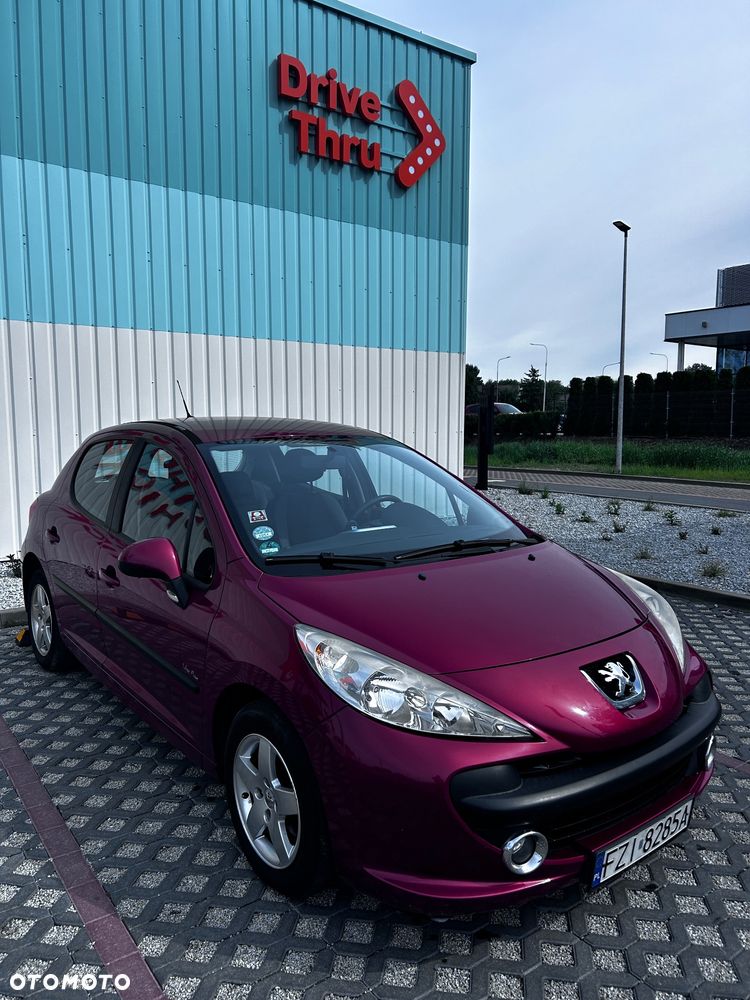 Peugeot 207 1.4 16V Trendy - 2