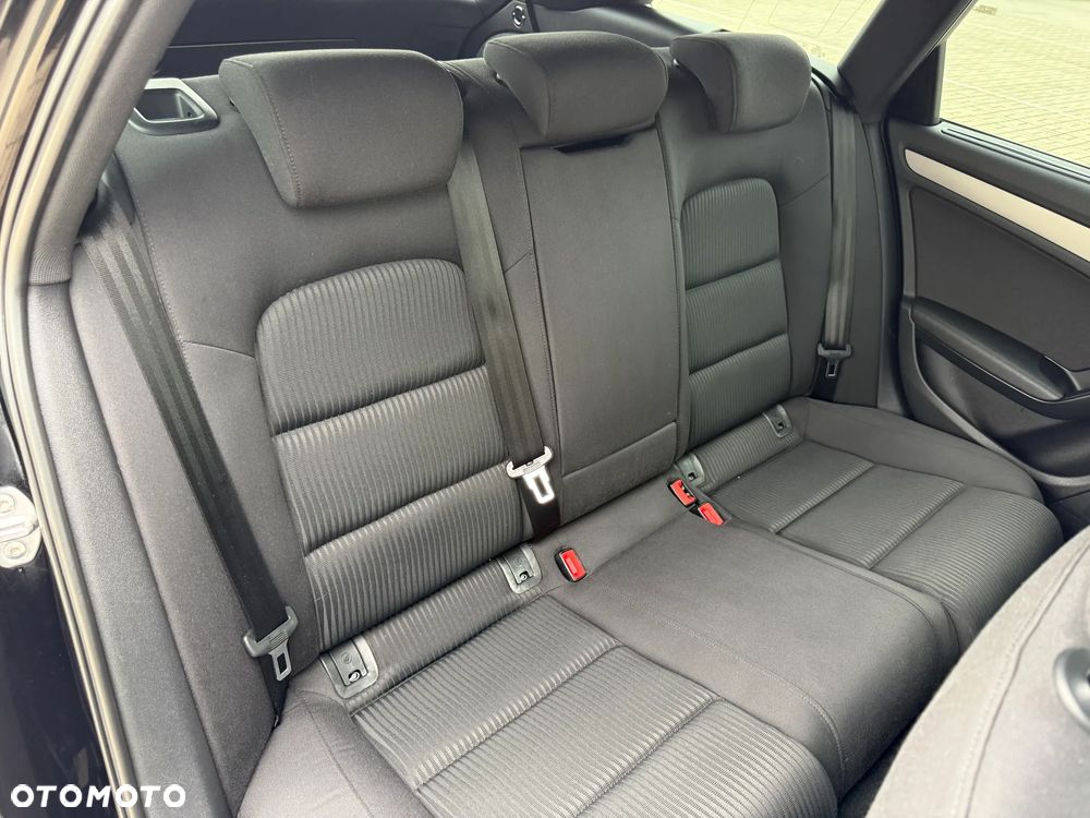 Audi A4 Avant - 13