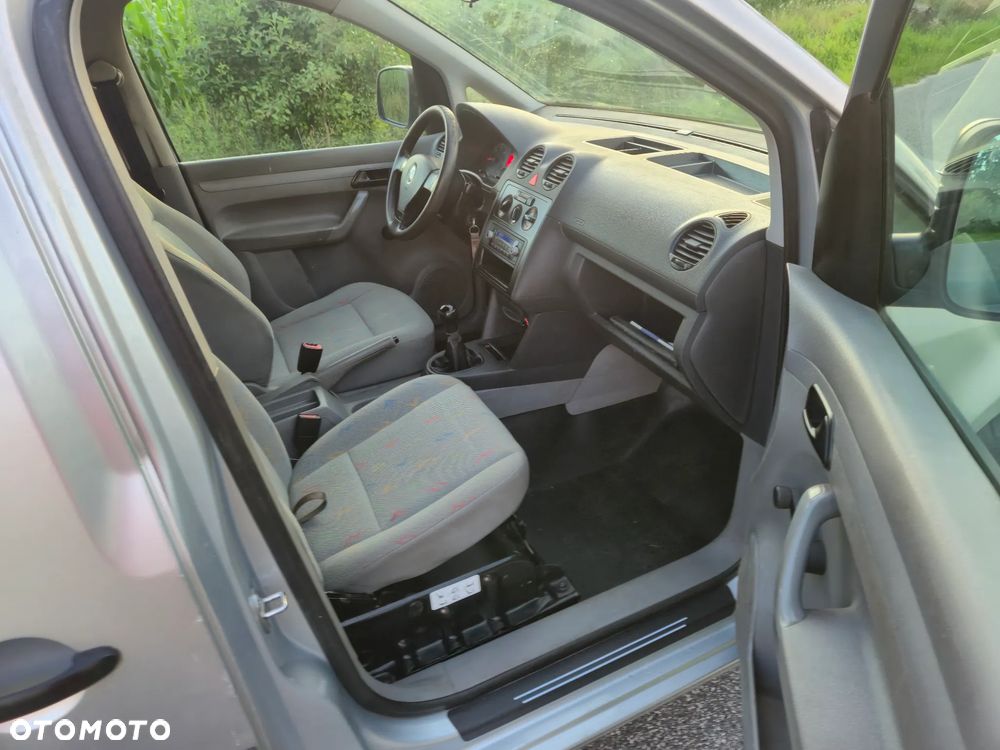 Volkswagen Caddy - 5