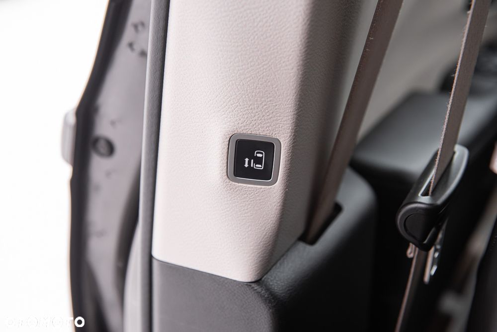 Chrysler Pacifica - 27