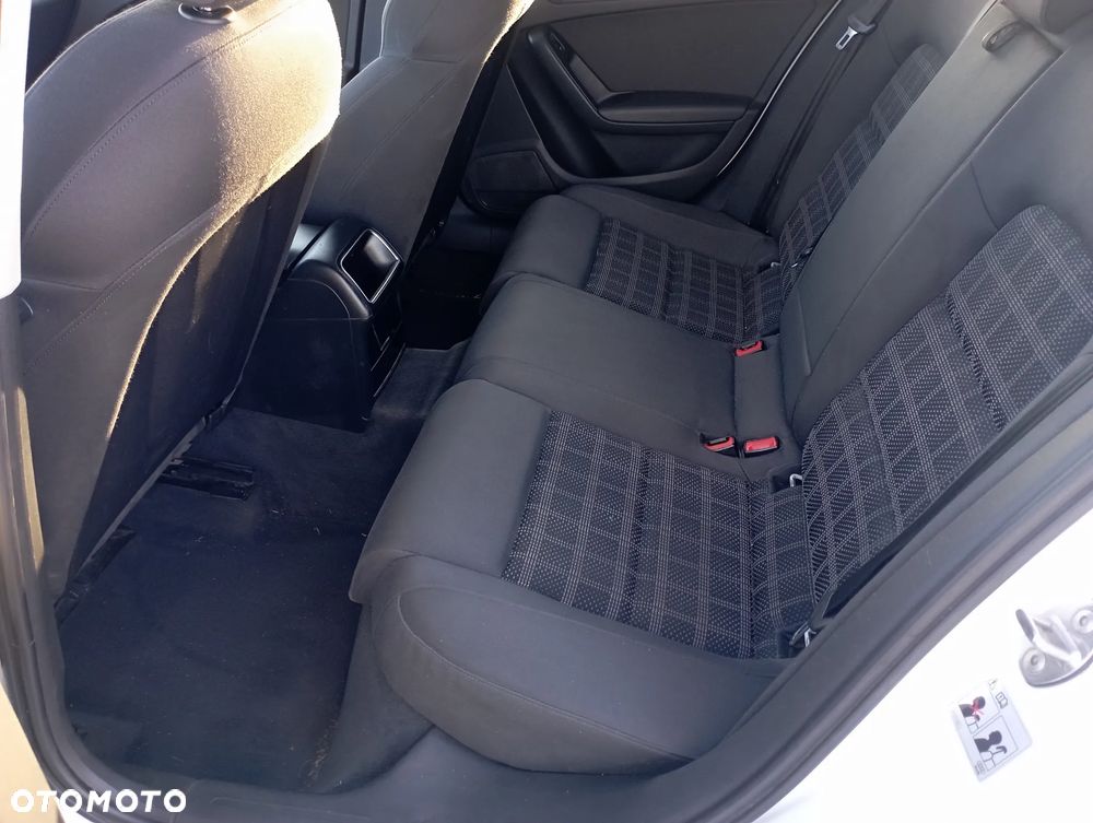 Audi A4 Avant 2.0 TDI DPF Attraction - 11