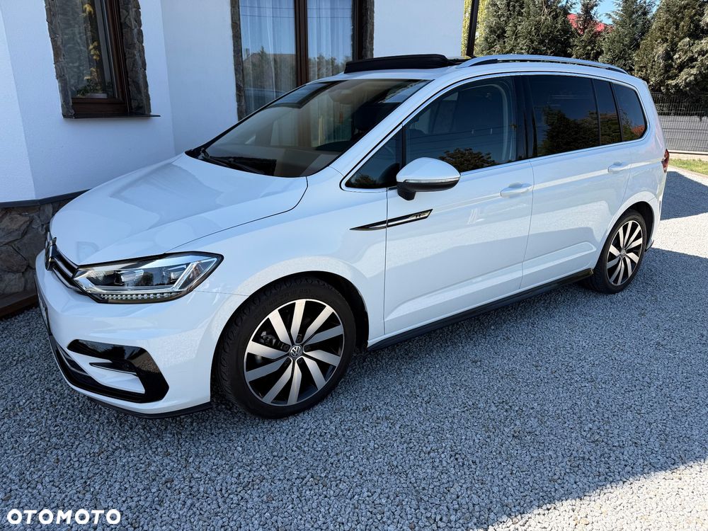 Volkswagen Touran - 10