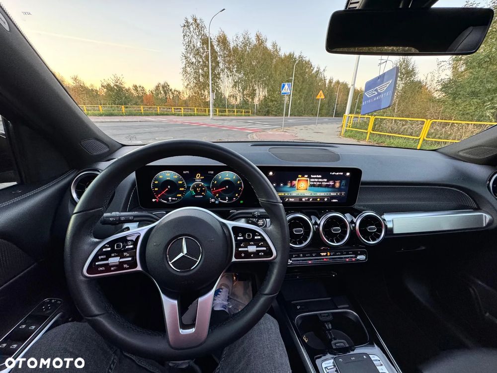 Mercedes-Benz GLB 250 4Matic 8G-DCT Progressive - 14
