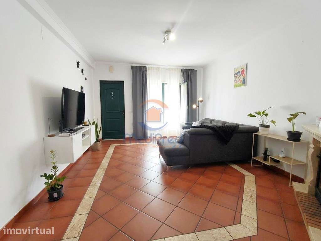 Moradia T3+2 com Quintal e Garagem | Vendas Novas, Évora - Grande imagem: 4/31