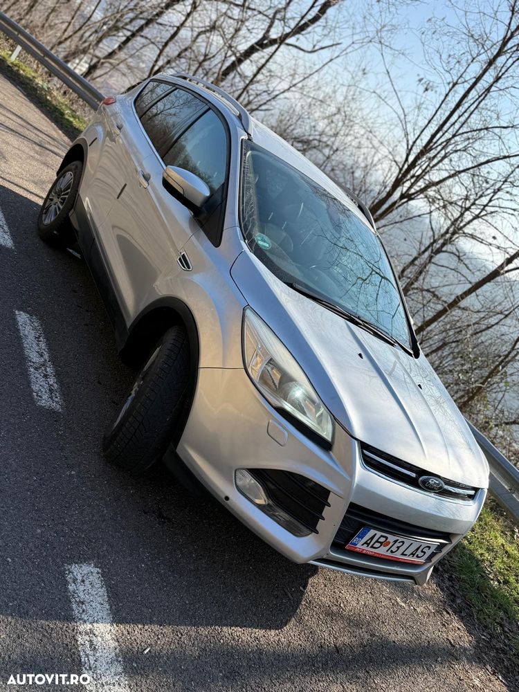 Ford Kuga 2.0 TDCi Powershift 4WD Titanium - 5