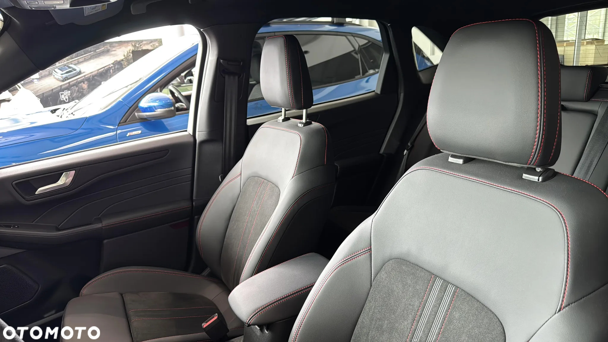Ford Kuga 1.5 EcoBoost FWD ST-Line X - 17