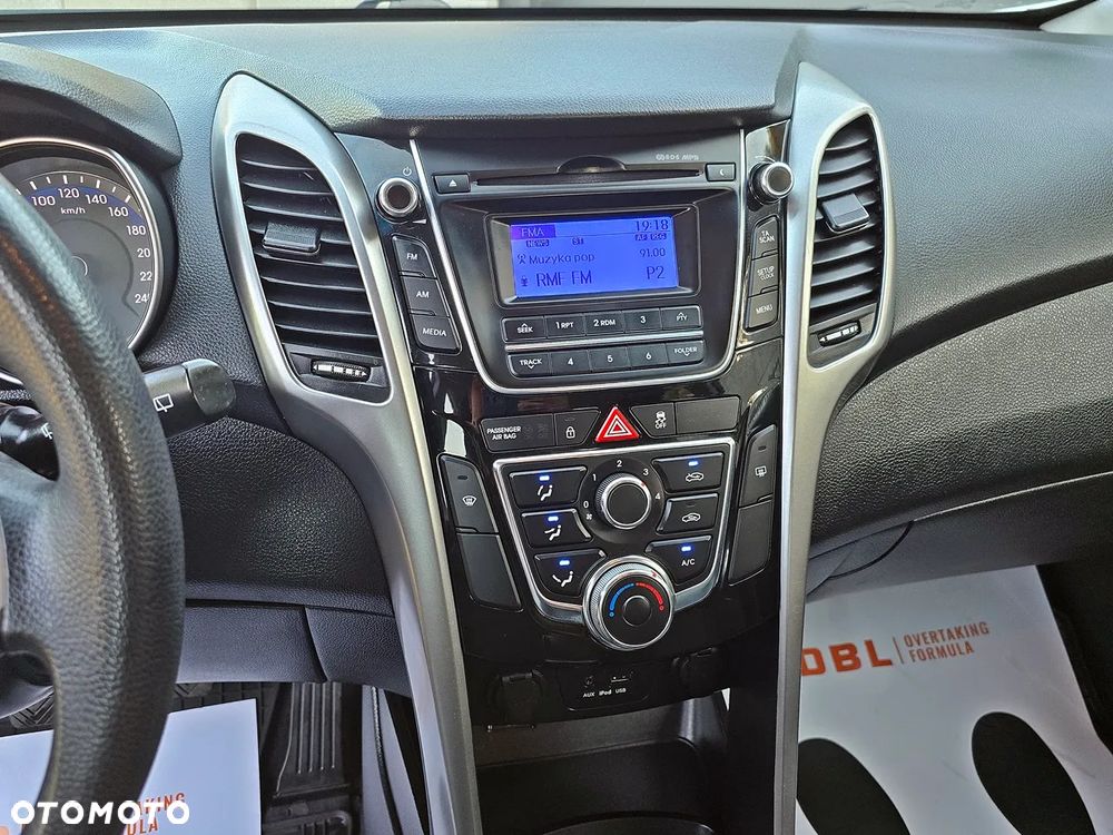 Hyundai i30 1.6 Classic EU5 - 24