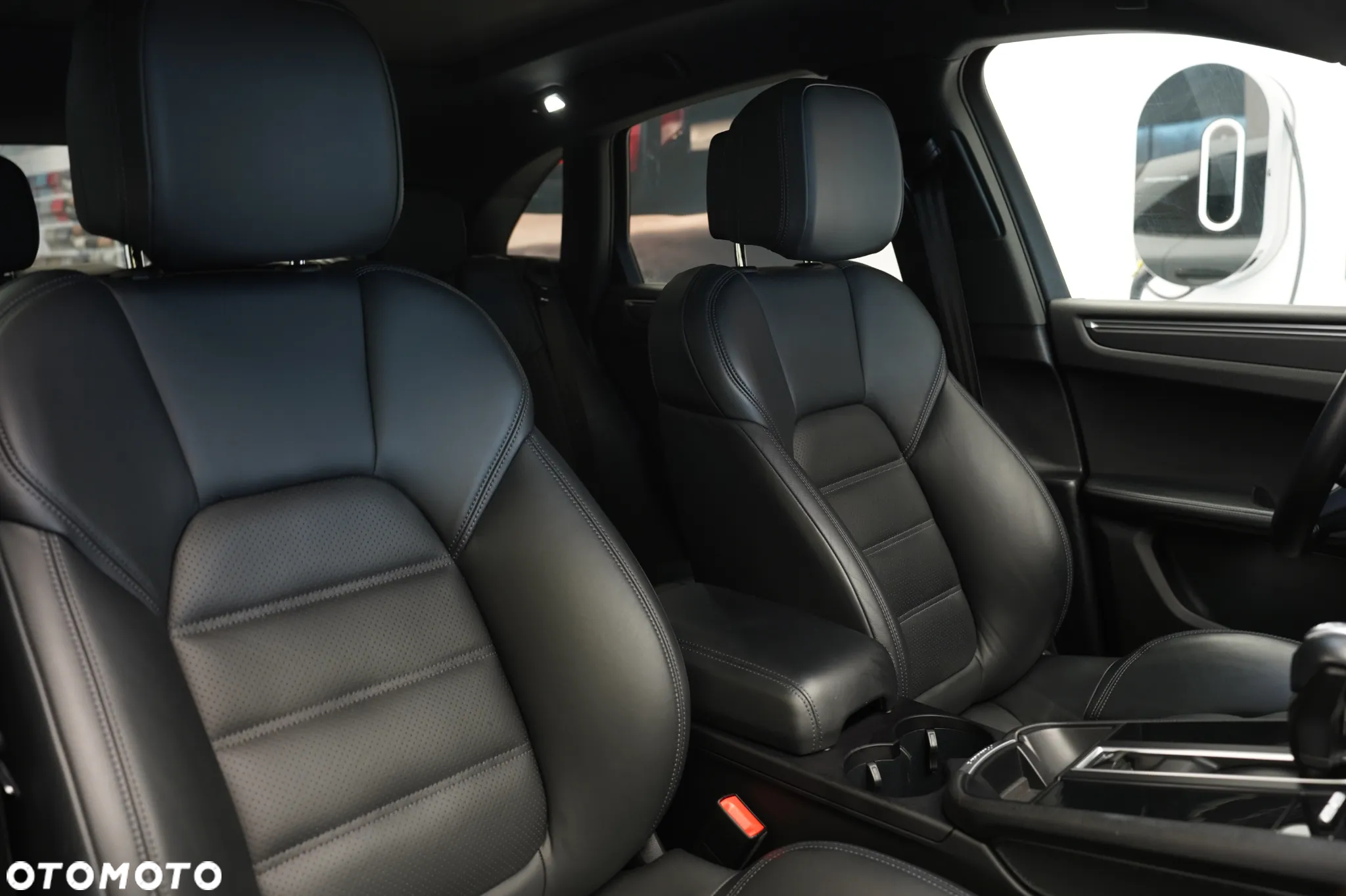 Porsche Macan Standard - 26