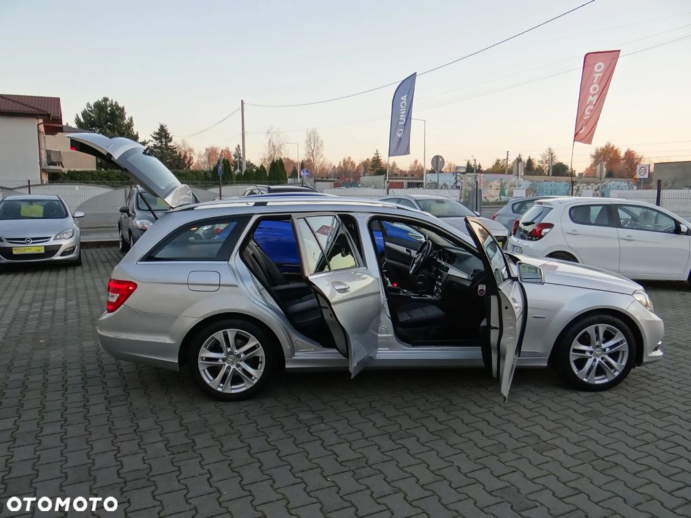 Mercedes-Benz Klasa C 180 CGI BlueEff Avantgarde - 14